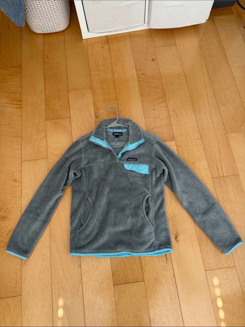 Patagonia Gray Fleece Pullover with Teal Trim